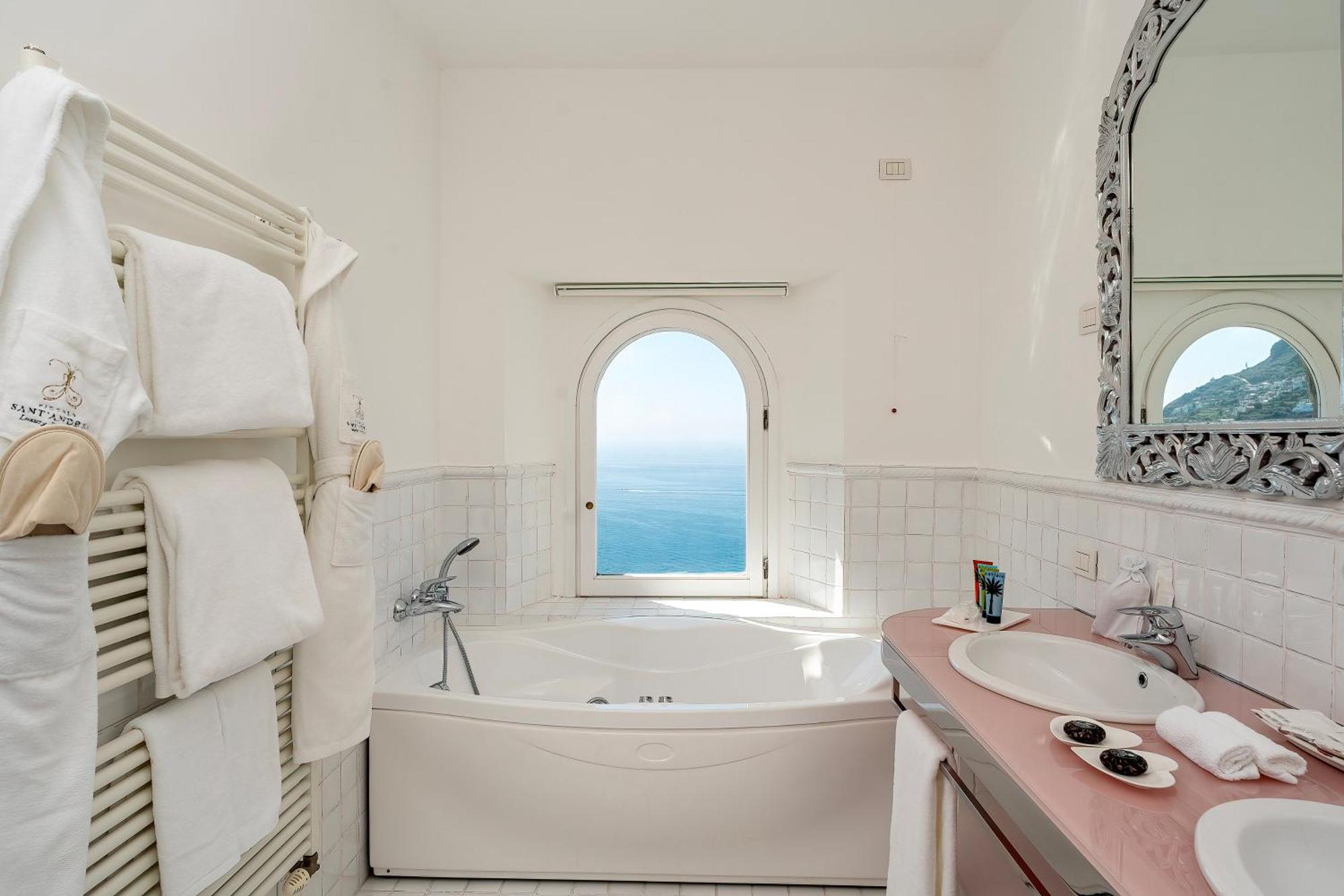 Junior Suite Superior with Terrace Sea View